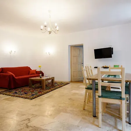 Apartment Daly 1 *